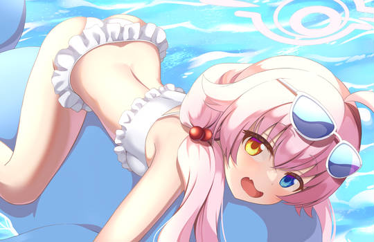 在公车上插大学美女原创